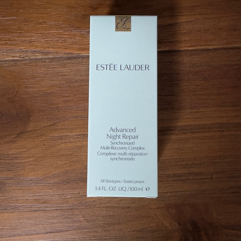 Advanced
Night Repair
Estée Lauder Synchronized
Multi-Recovery Complex Serum